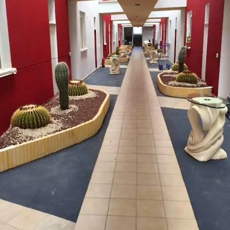 With One Bedroom In With Shared Pool Apartmán